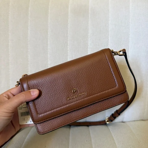 NWT Michael Kors Brown Leather Clutch Crossbody Bag with Removable Strap - Picture 2 of 13